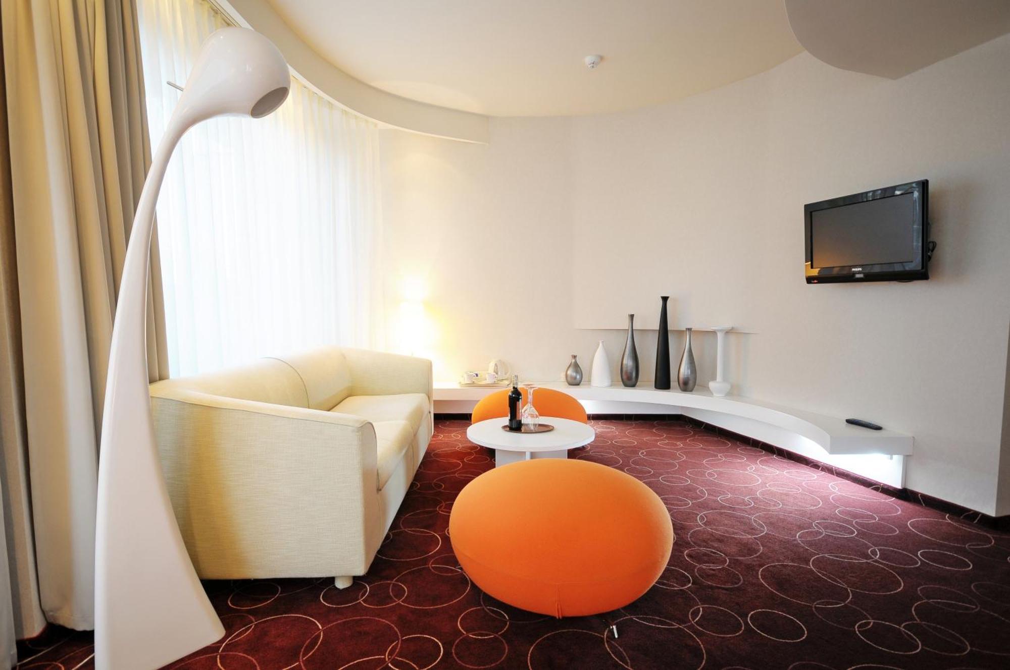 Hotel Senator Дзвижино Экстерьер фото